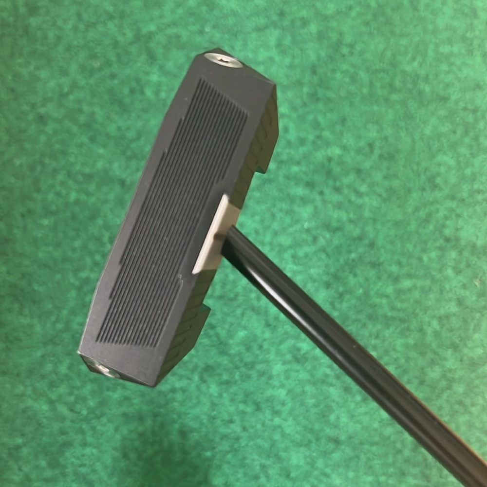 L.A.B. Golf Mezz.1 Putter - 33” stock length and Stock Grip - Picture 3 of 9